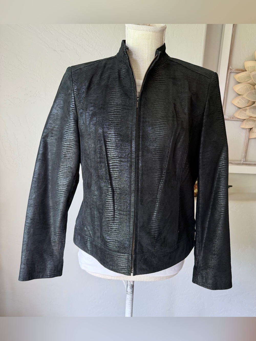 Valerie Stevens Women's Black Suede Textured Zip-Front Moto Leather Jacket Sz. M
